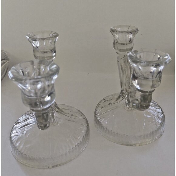 Vintage Jeanette Glass Candleholder "Iris & Herringbone" 1930's set of two - Picture 4 of 11